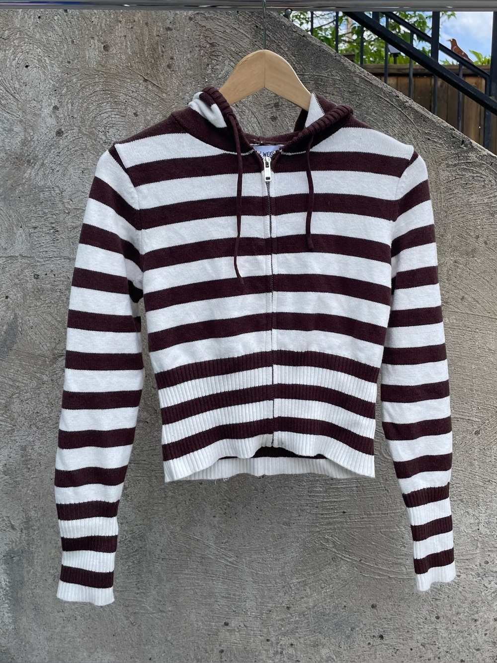 Urban Weekend brown and white striped cropped hoodie size women’s large